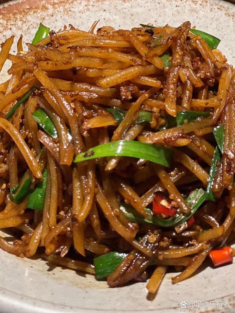 探寻川菜馆：麻辣鲜香，舌尖上的成都记忆
